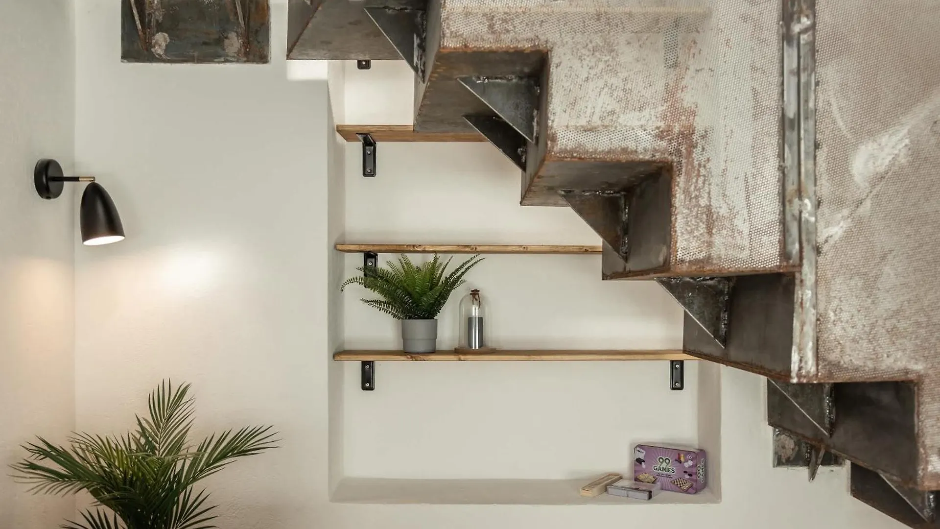 Coolest Apartment In Berlin, Easy Check-In, Industrial Style, Near City Center - Maisonette #2 0*, Berlin Deutschland